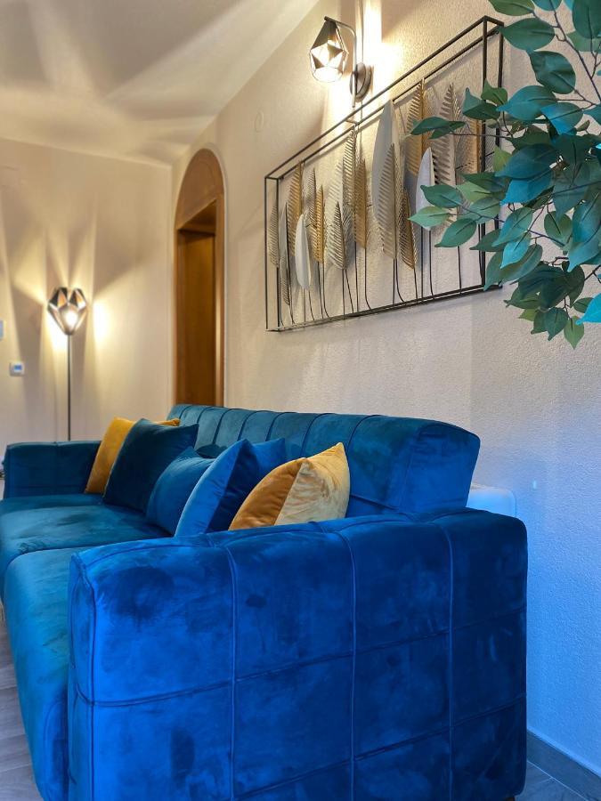 Apartment Caserma Kotor Luaran gambar