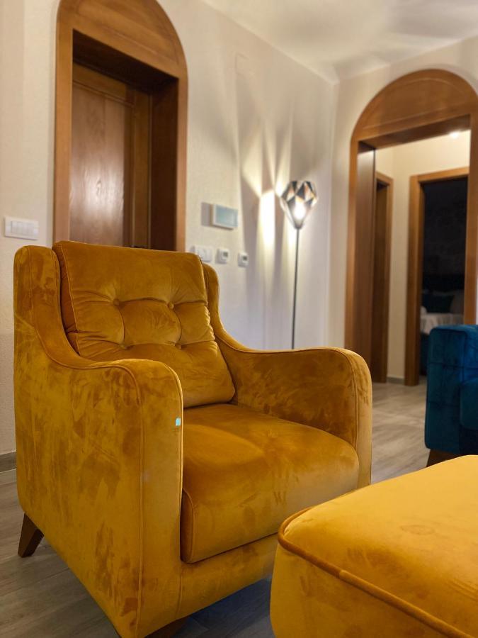 Apartment Caserma Kotor Luaran gambar